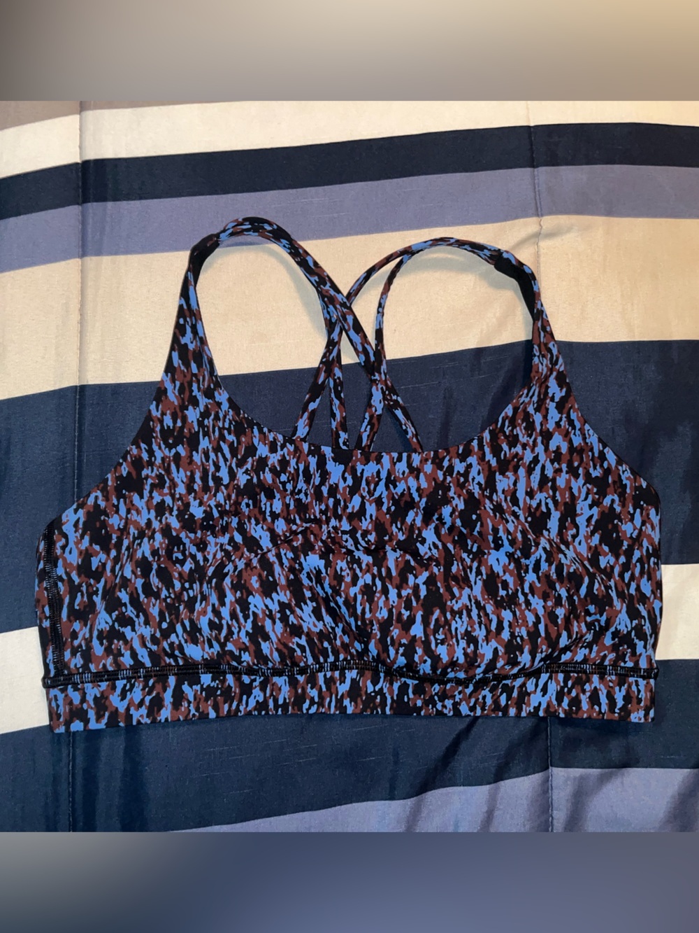 🍋 LIKE NEW Lululemon Energy Bra, B–D Cups - Leopard Camo Blue Nile Multi - Sz 10